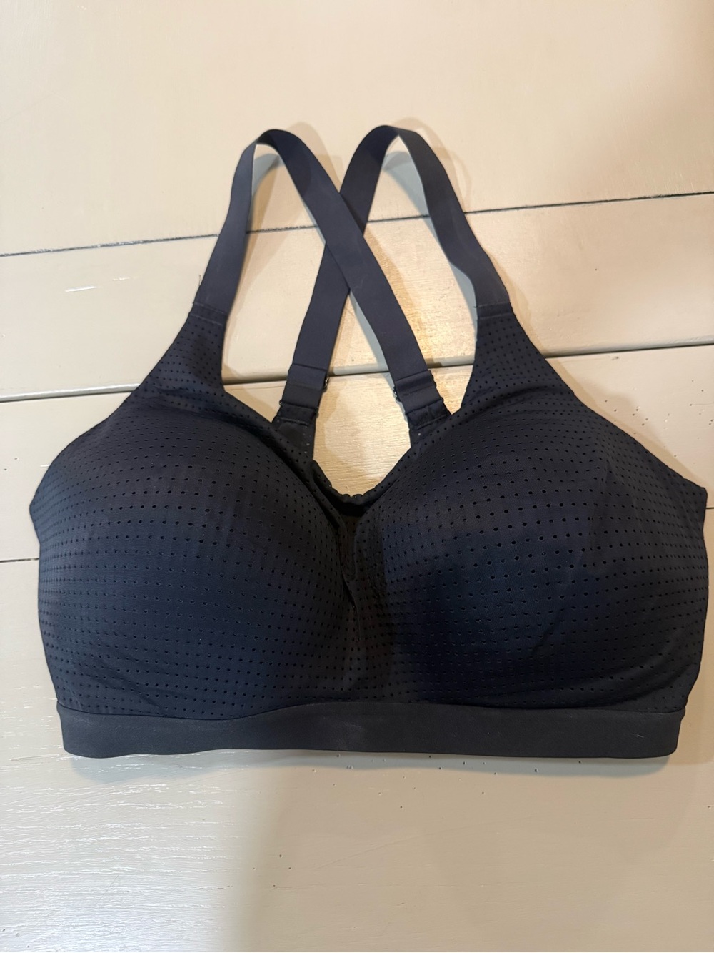 Victoria's Secret lightweight Mesh Sports Bra Black